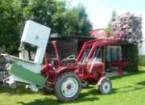 Traktor rot